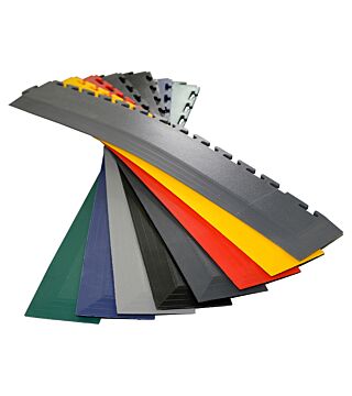 PVC corner ramp, light grey (RAL7004), 5 mm > 1 mm, 590 x 90 mm, 1 piece